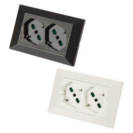 Doppia presa incasso per scatola serie 'opera plus' colore bianco Fanton